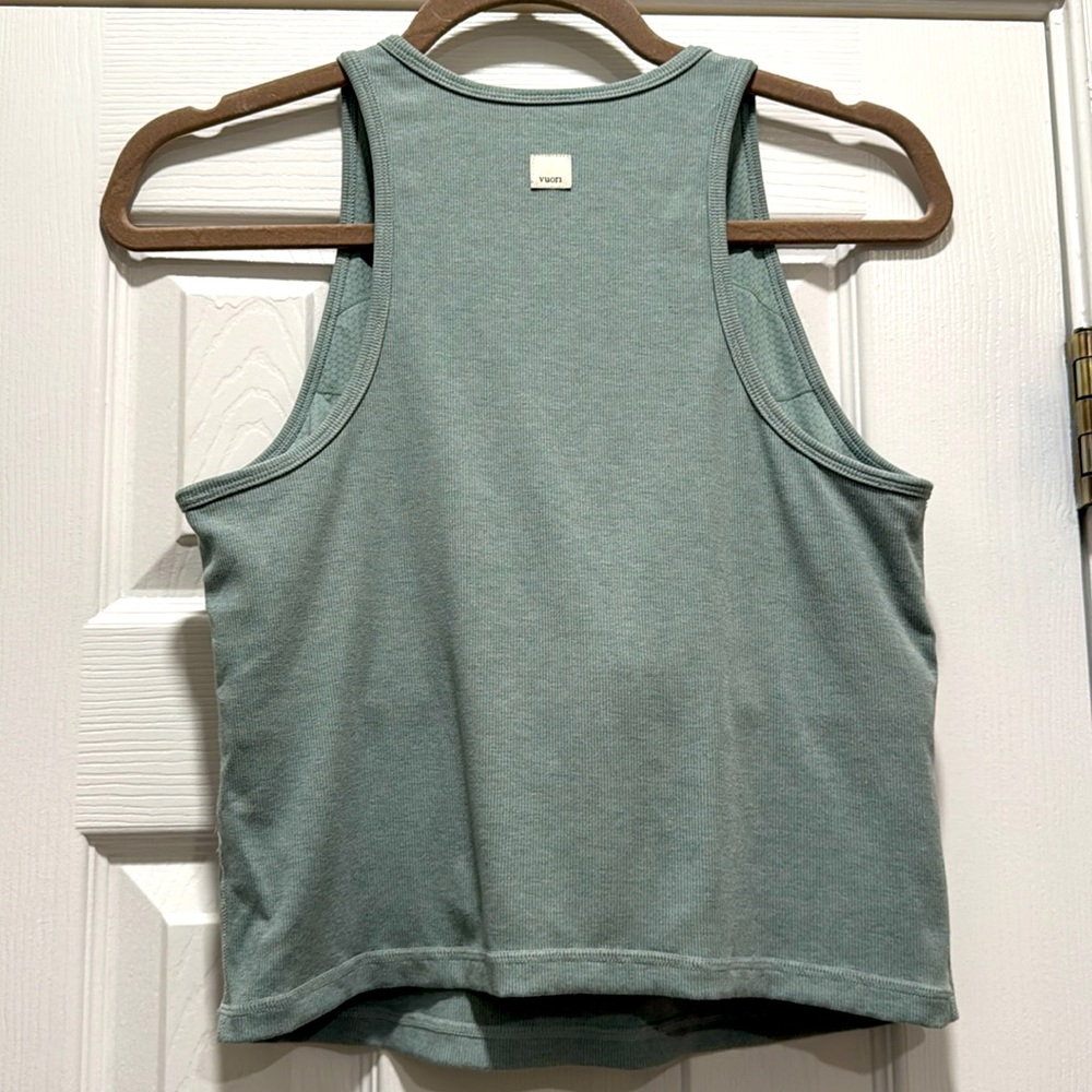Vuori Women's Sage Green Cropped Tank Top - Picture 3 of 6